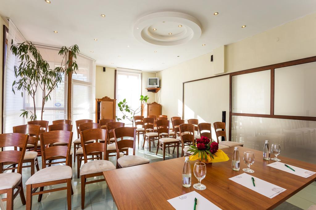 Family Hotel Тетевен Екстер'єр фото