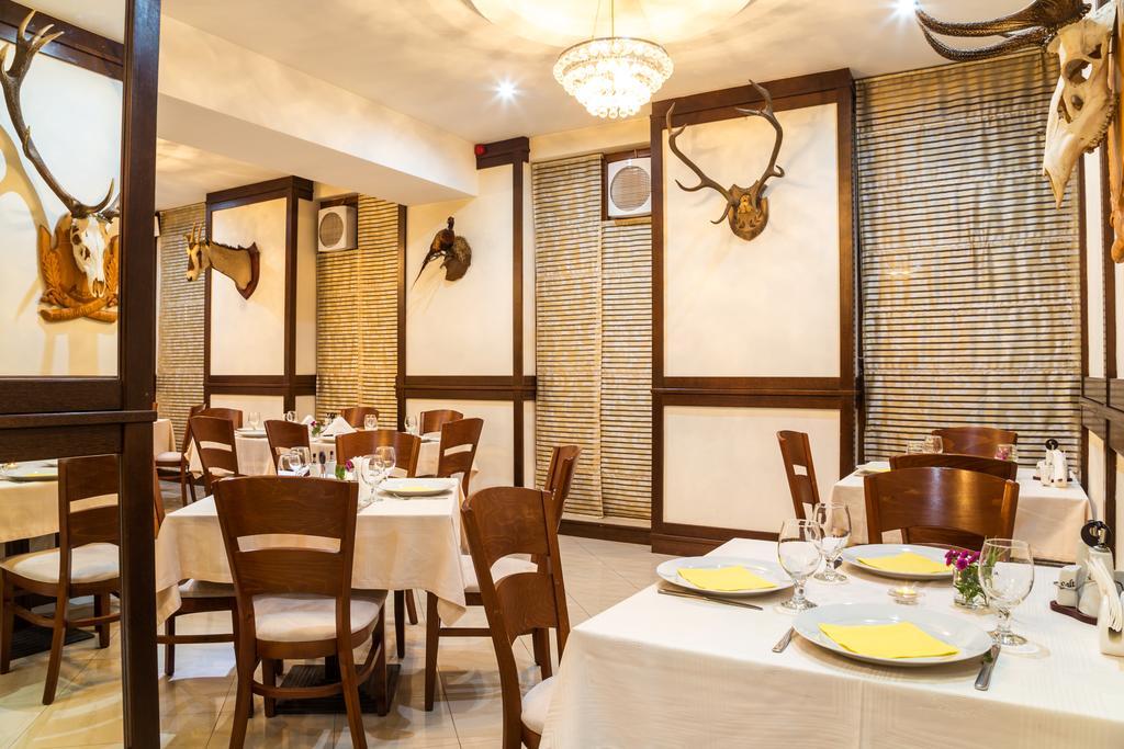 Family Hotel Тетевен Екстер'єр фото