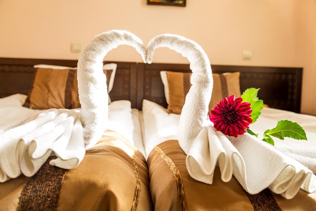 Family Hotel Тетевен Екстер'єр фото